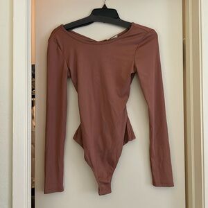 Open back long sleeve ribbed bodysuit